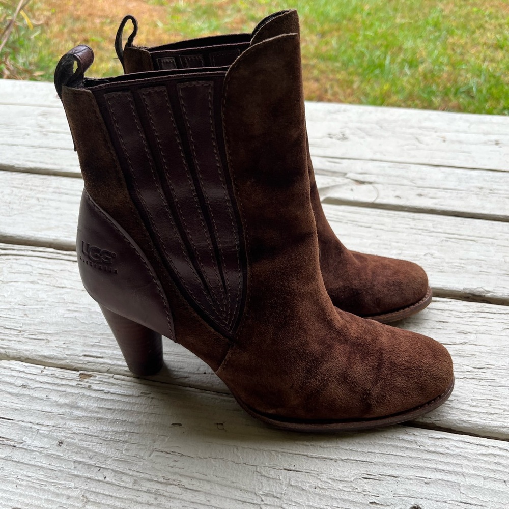 UGG brown suede and leather ankle boots Womens size 8